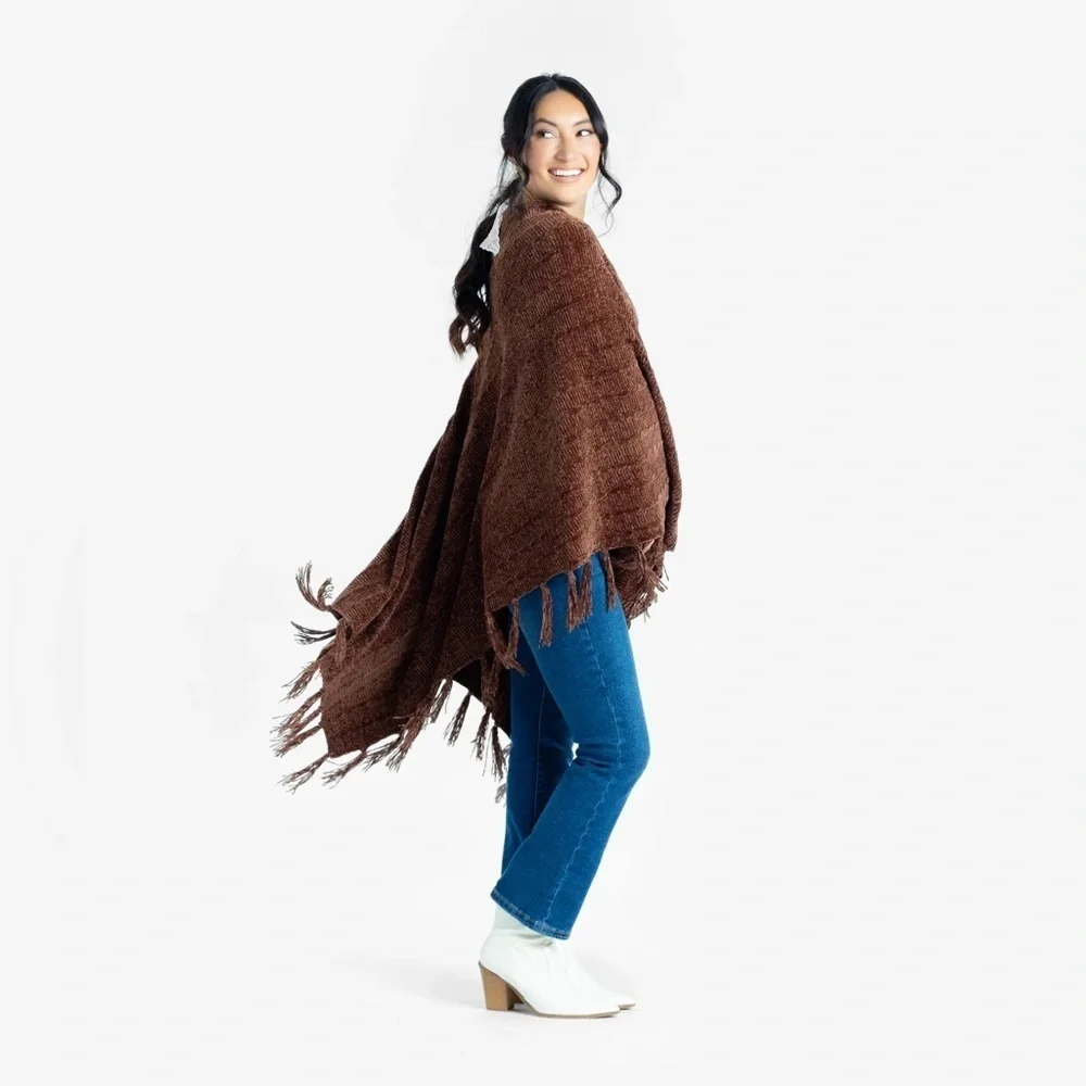 LULAROE Mimi Poncho Chocolate Brown Knit Sweater Wrap Chenille One Size - Picture 2 of 7